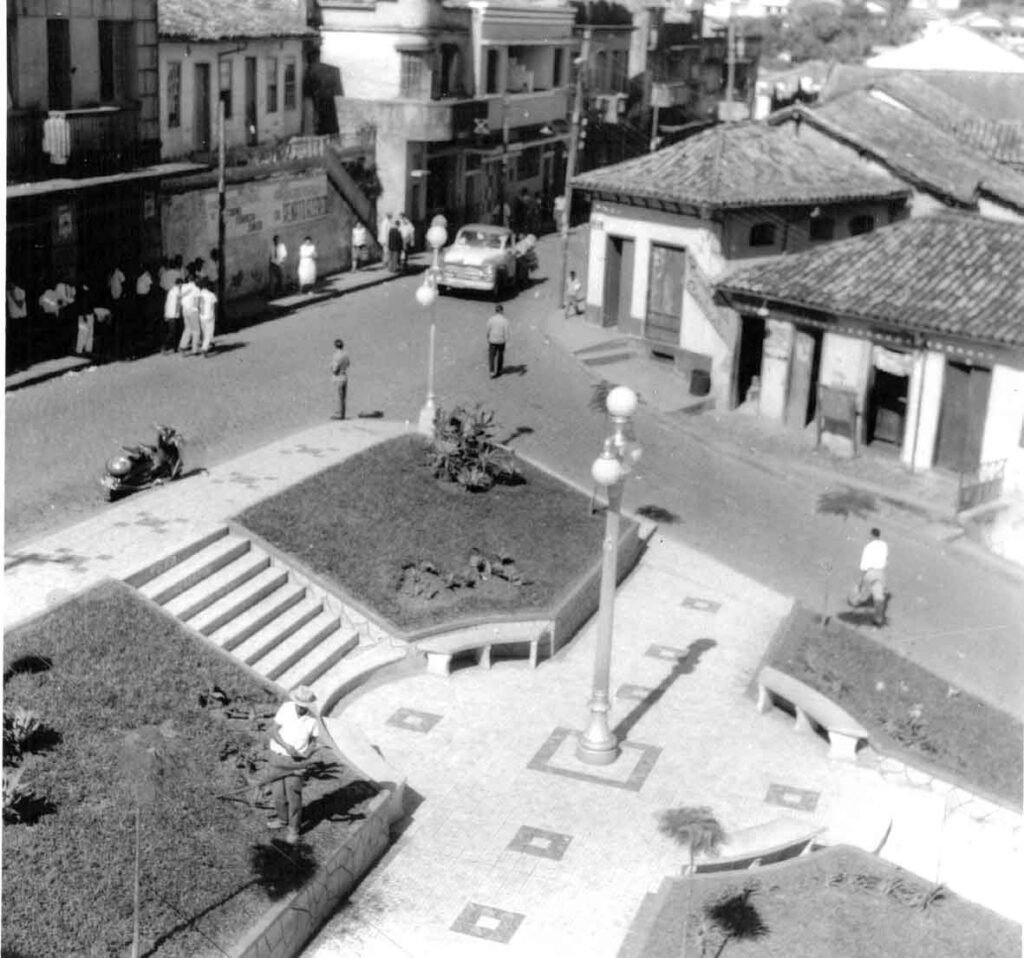 Antiga Praça Coronel Aristides
