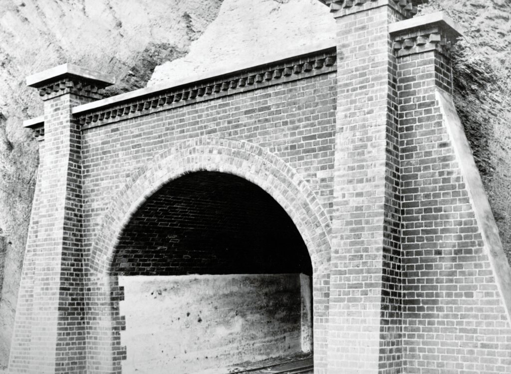 Antiga entrada da Mina Grande