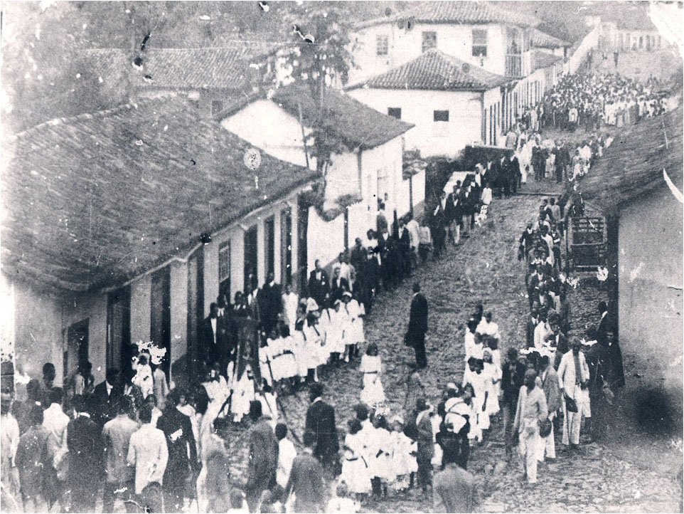 ProcissãoSãoJoséRuaBeneditoValadares