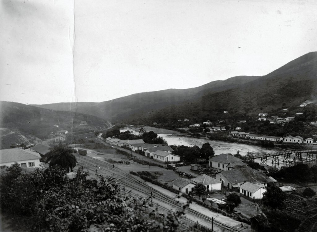Vista parcial de Raposos
